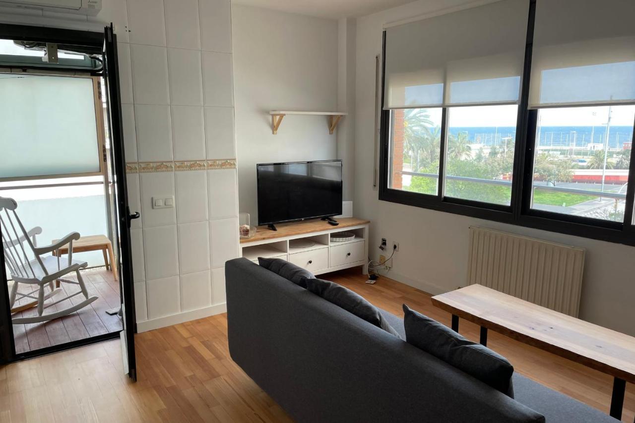 Apartment With Sea Views Next To The Beach Of Mar Bella Barcelona Eksteriør billede