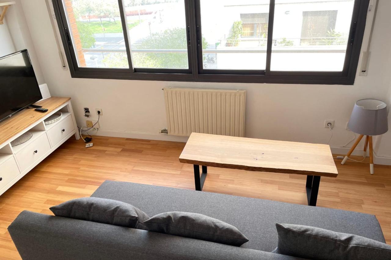 Apartment With Sea Views Next To The Beach Of Mar Bella Barcelona Eksteriør billede