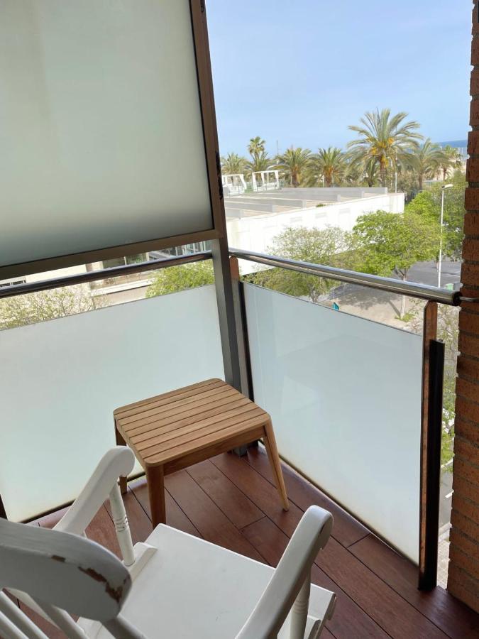 Apartment With Sea Views Next To The Beach Of Mar Bella Barcelona Eksteriør billede