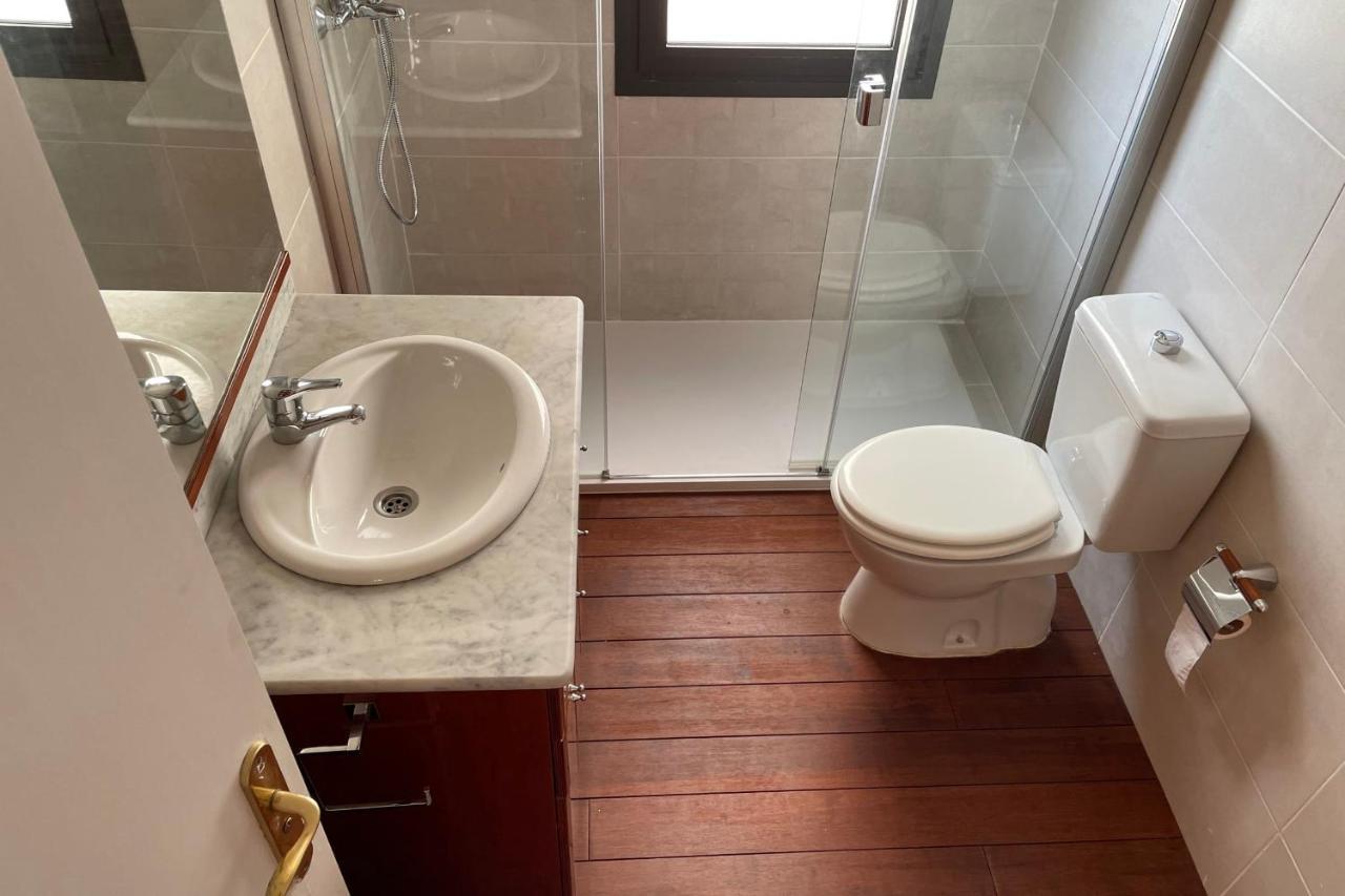 Apartment With Sea Views Next To The Beach Of Mar Bella Barcelona Eksteriør billede